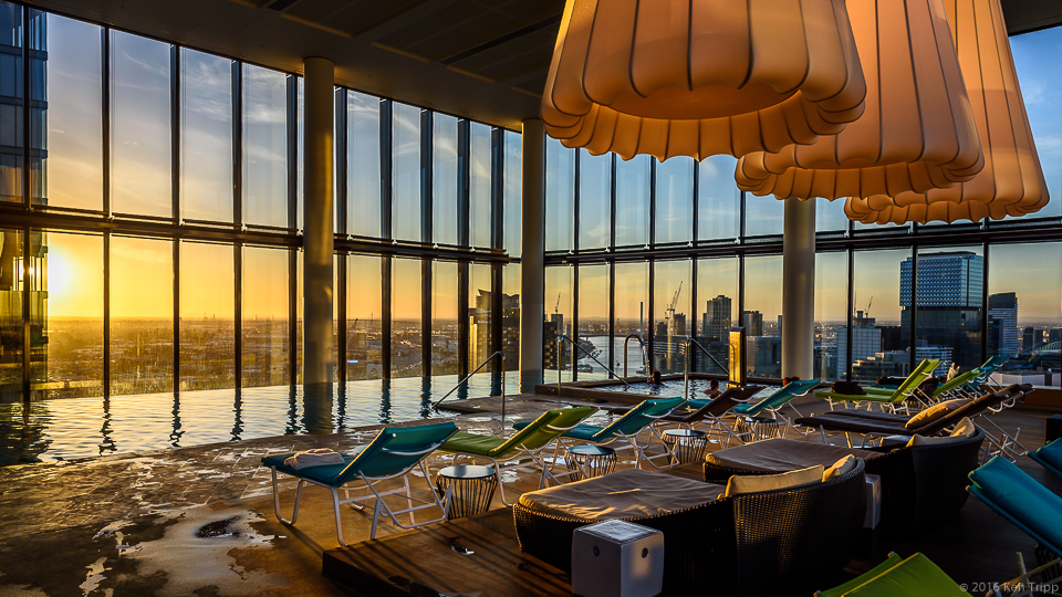Metropol Pool